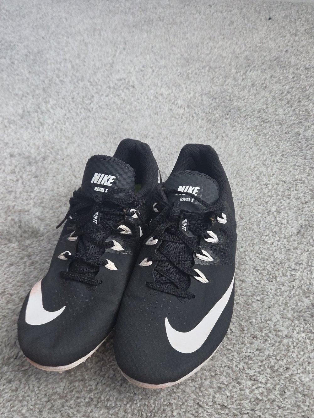 Nike Men’s Black and White Rivals Track Spikes